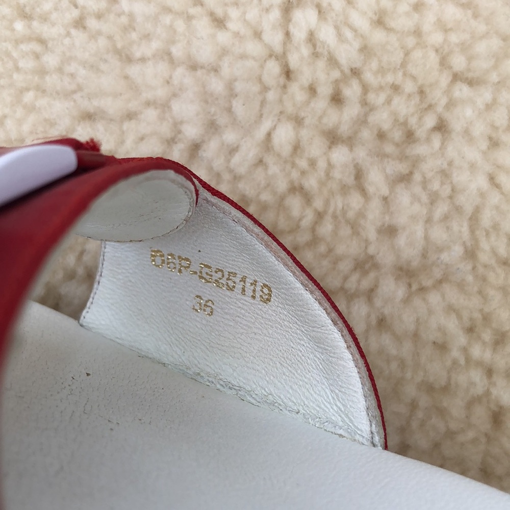 Chanel vintage red & white slide sandals - Picture 6 of 6